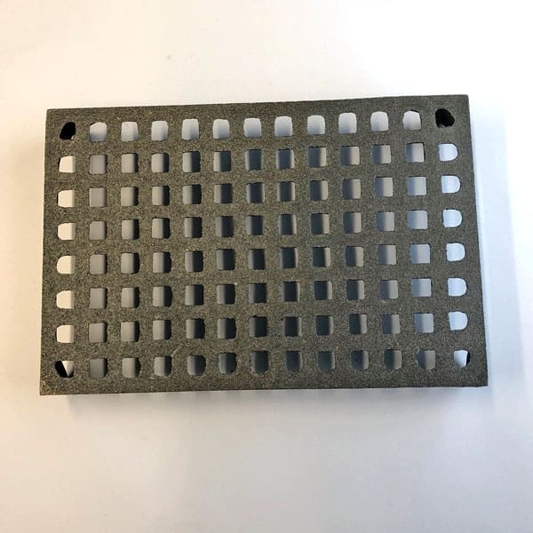 GRID6 - grid pattern 9x6 cast iron air brick bare metal